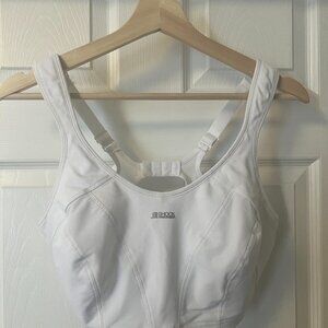 Shock Absorber sports bra 38H high impact